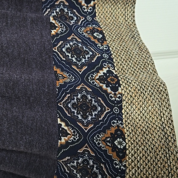 THML Ruffle Sleeve Top Medium - Picture 4 of 5